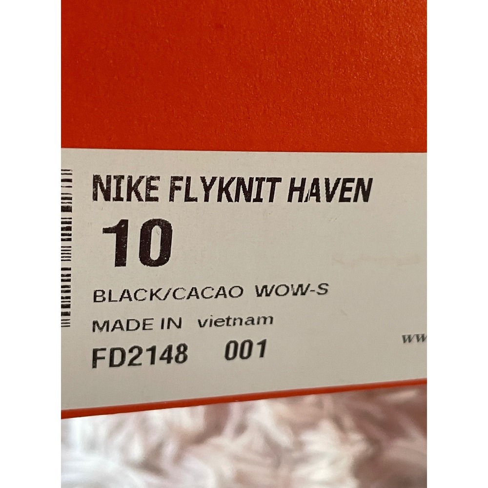 Nike FlyKnit Haven Slip On Sneakers - Picture 12 of 12